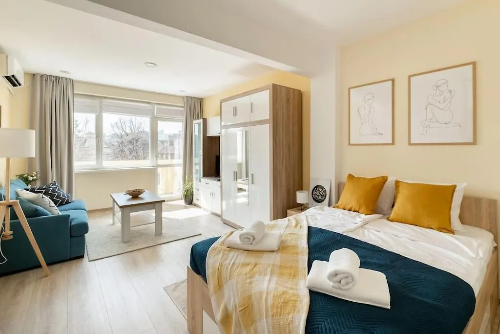New Central Located Peaceful 1Bdr Self Check-In Sofia