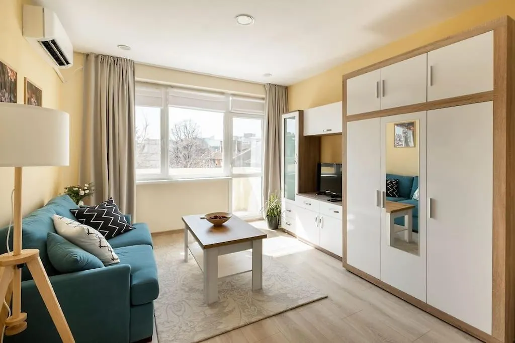 New Central Located Peaceful 1Bdr Self Check-In 소피아 아파트